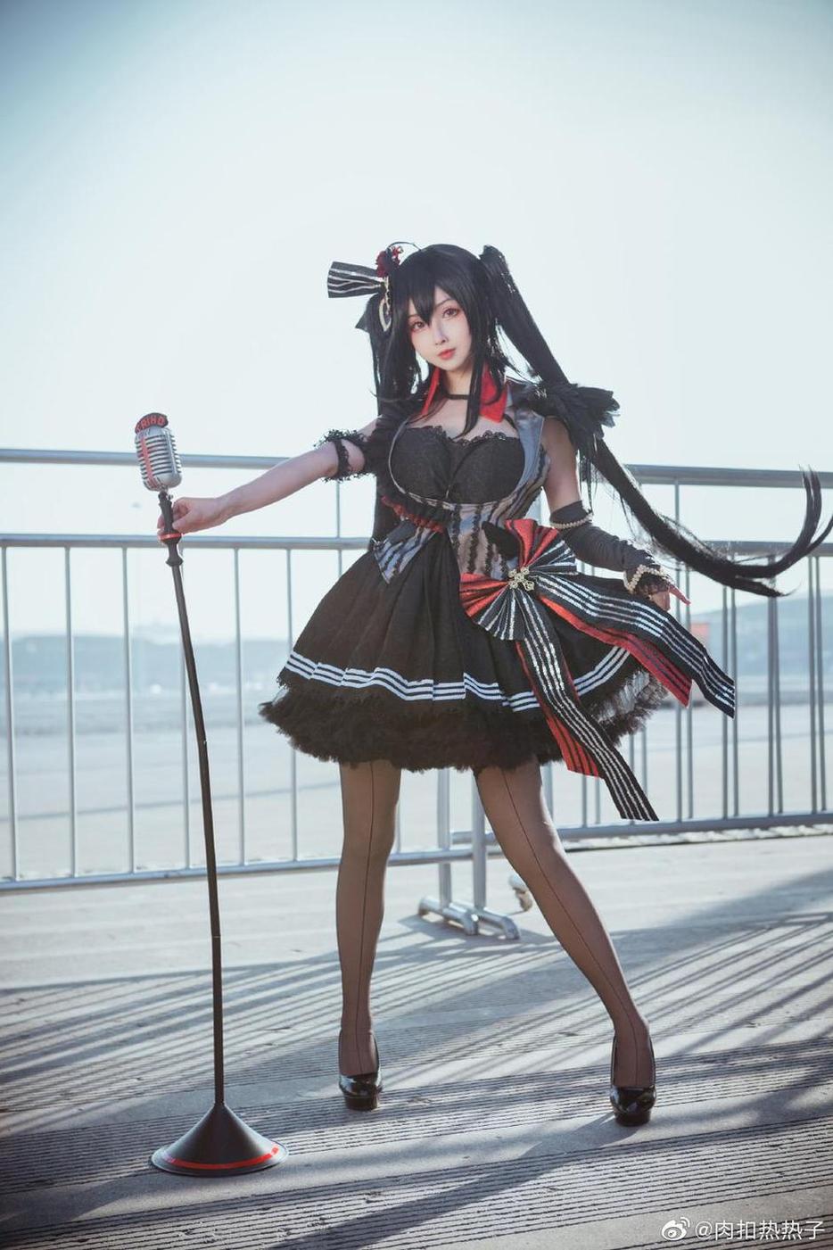 Rioko凉凉子微博怎么让你欣赏cosplay的无删美图？