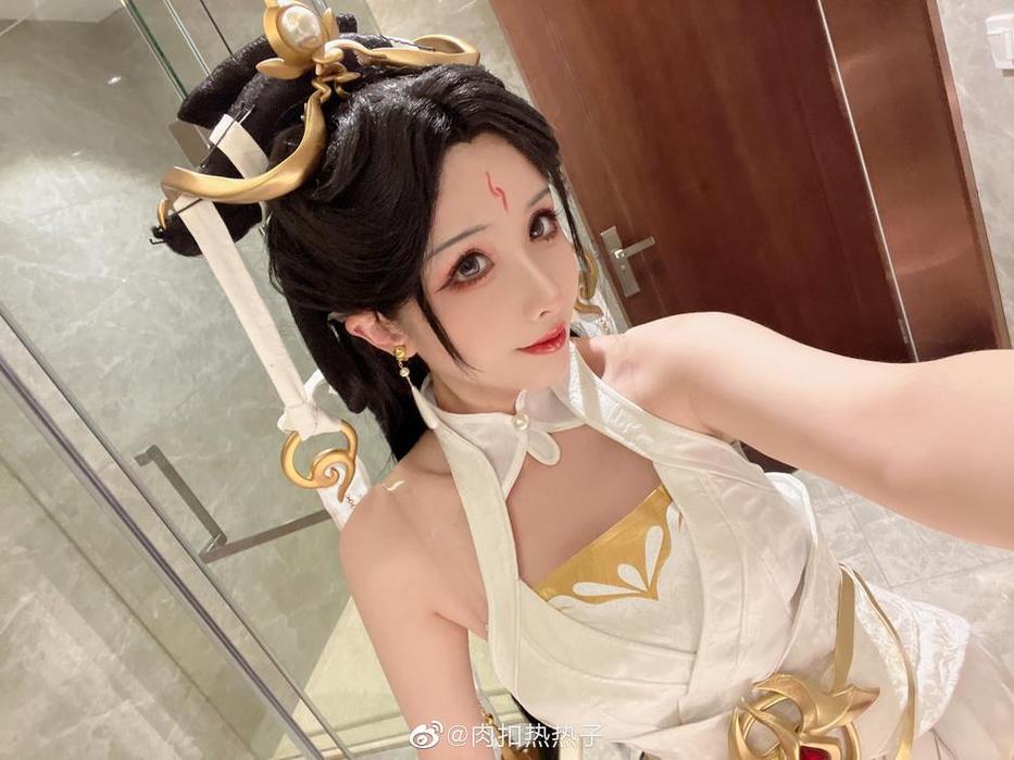 一份超美图包rioko凉凉子牛头人免费完整版，向cosplay的艺术致敬