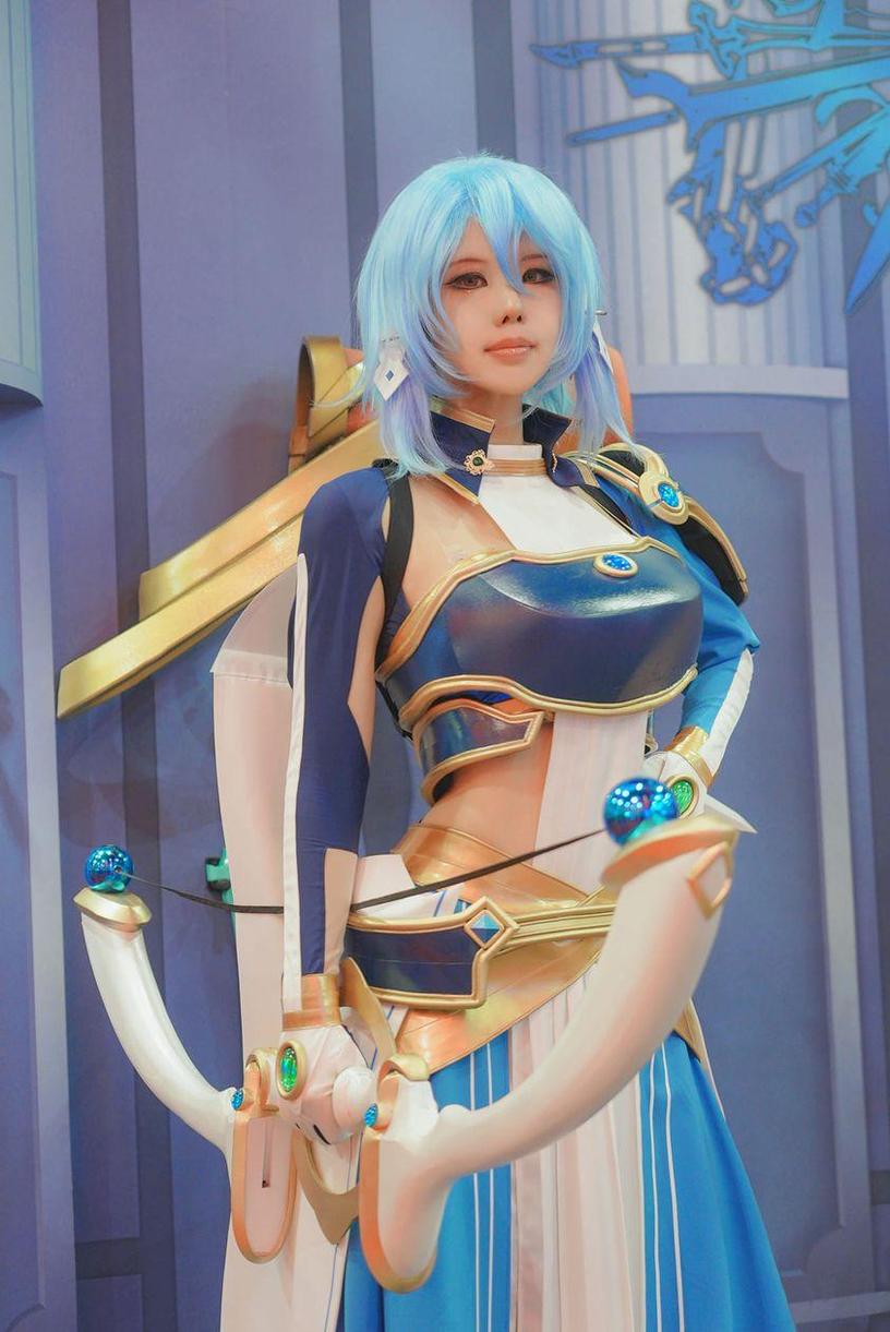 水晶宫殿里的螺旋猫cosplay和谐图——图片套